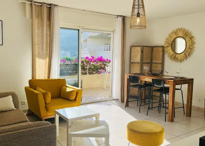 Le Domaine Rousse شقة *