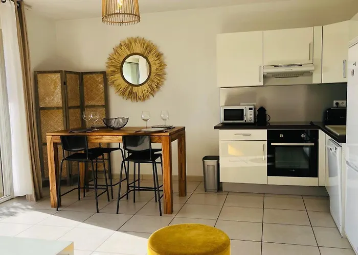 Le Domaine Rousse Apartmán *